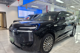 腾势N8L 2025款 尊荣型