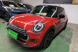 MINI 2019款 1.5T COOPER 艺术家