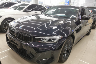 宝马3系 2025款 330Li M运动曜夜套装