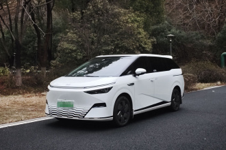 小鹏X9 2024款 702超长续航Pro