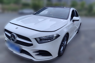 奔驰A级 2021款 改款 A 180 L 运动轿车