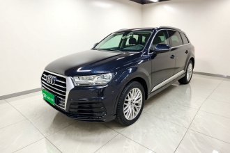 奥迪Q7 2016款 45 TFSI S line运动型