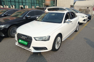 奥迪A4L 2016款 35 TFSI 典藏版 自动标准型