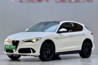 阿尔法·罗密欧 Stelvio斯坦维 2017款 2.0T 200HP 精英版