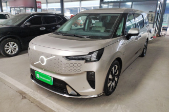 沃尔沃EM90 2025款 Ultra 六座