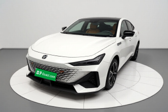 长安UNI-V 2022款 1.5T 尊贵型