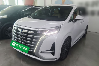 腾势D9 2022款 DM-i 970 四驱尊荣型