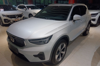 沃尔沃XC40 2023款 B4 四驱智远豪华版