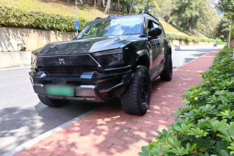 猛士M817 2025款 Max