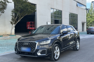 奥迪Q2L 2020款 35 TFSI 时尚致雅型