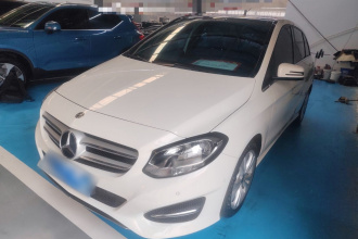 奔驰B级 2017款 B 200 动感型