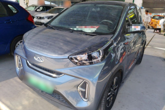 奇瑞QQ 小蚂蚁 2022款 改款 甜粉款 半糖版 三元锂 28.8kWh 30kW 301km