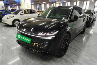 极氪7X 2025款 100kWh 长续航四驱智驾版