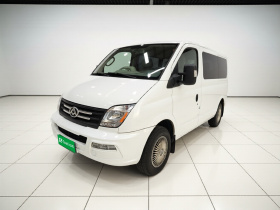 上汽大通MAXUS 新途V80 2021款 2.0T 手动经典傲运通短轴超低顶5/6座