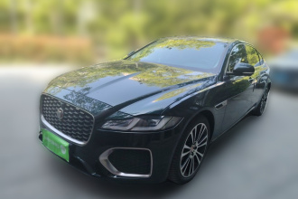 捷豹XFL 2021款 XFL 2.0T P250 两驱尊享豪华版