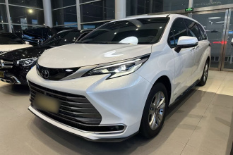 丰田 赛那SIENNA 2024款 2.5L混动 四驱尊贵版