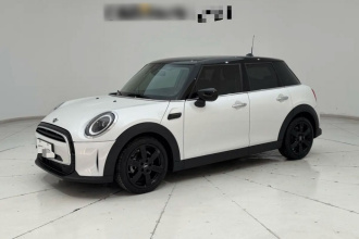 MINI 2023款 改款 1.5T COOPER 艺术家 五门版