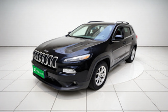 Jeep 自由光 2016款 2.0L 优越版