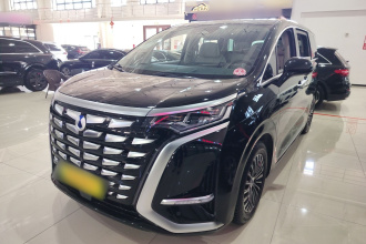 腾势D9 2022款 DM-i 970 四驱旗舰型