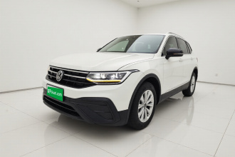 大众 途观L 2024款 出众款 300TSI 自动两驱龙腾版