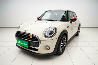 MINI 2019款 1.5T COOPER 艺术家 五门版