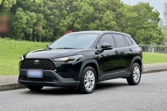 丰田 卡罗拉锐放 2022款 2.0L 精英版