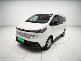 上汽大通MAXUS 新途V70 2023款 2.0T 精英版 自动长轴中顶 6/7座