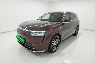 鸿蒙智行 问界M8 2025款 增程 Ultra版 53.4kWh 5座版 (192线激光雷达）