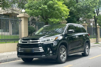 丰田 汉兰达 2021款 2.0T 两驱精英版 7座