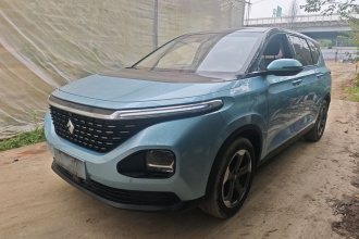 宝骏RM-5 2019款 1.5T CVT 24小时在线尊贵型 6座