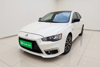 三菱 翼神 2016款 1.8L CVT黑白复刻版