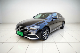 奔驰E级新能源 2022款 改款二 E 350 e L 插电式混合动力运动轿车