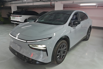 小鹏G7 2025款 702 超长续航 Ultra