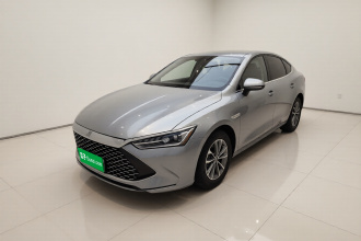 比亚迪 秦PLUS 2024款 荣耀版 DM-i 55KM领先型