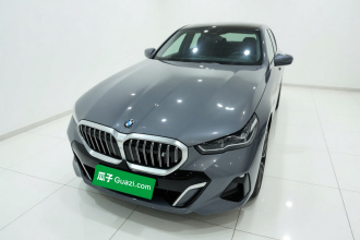 宝马i5 2024款 eDrive 35L M运动套装
