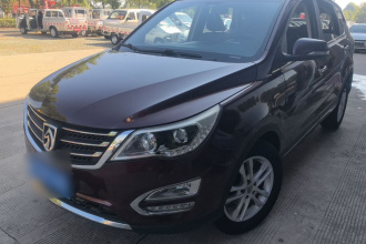 宝骏560 2015款 1.8L 手动精英型