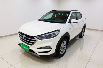 现代 途胜 2018款 1.6T 双离合两驱15周年特别版