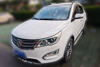 宝骏560 2015款 1.8L 手动豪华型