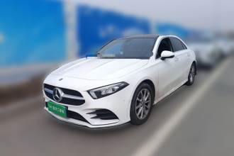 奔驰A级 2020款 改款 A 200 L 运动轿车动感型