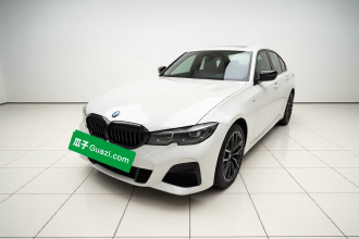 宝马3系 2022款 改款 325i M运动曜夜套装