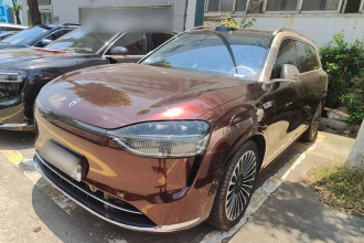 鸿蒙智行 问界M9 2024款 增程 Max版 42kWh 5座版