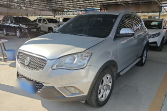 双龙 柯兰多 2011款 2.0T 柴油两驱自动豪华导航版