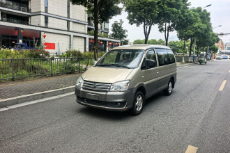 东风风行 菱智 2015款 M3 1.6L 7座舒适型
