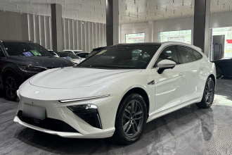哪吒汽车 哪吒S猎装 2024款 增程300 标准版