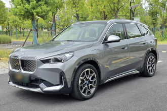 宝马iX1 2023款 xDrive30L X设计套装