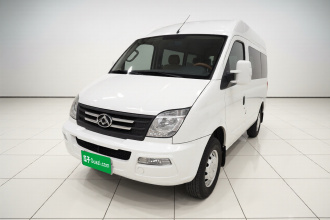 上汽大通MAXUS 新途V80 2023款 2.0T 手动经典傲运通动力版短轴中顶5/6座