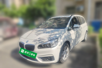 宝马2系多功能旅行车 2015款 218i 领先型