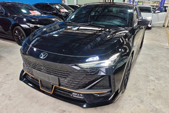 长安UNI-V 2022款 1.5T 运动版