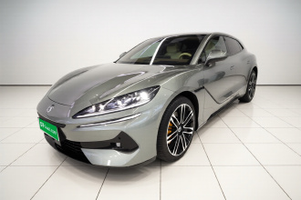 腾势Z9GT 2024款 1100四驱Ultra版