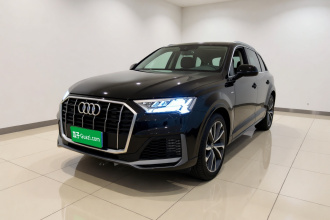 奥迪Q7 2023款 55 TFSI quattro S line运动型